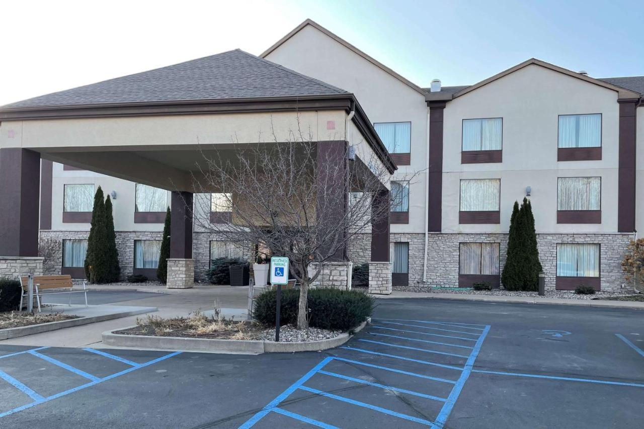 Spark By Hilton La Crosse Onalaska Esterno foto
