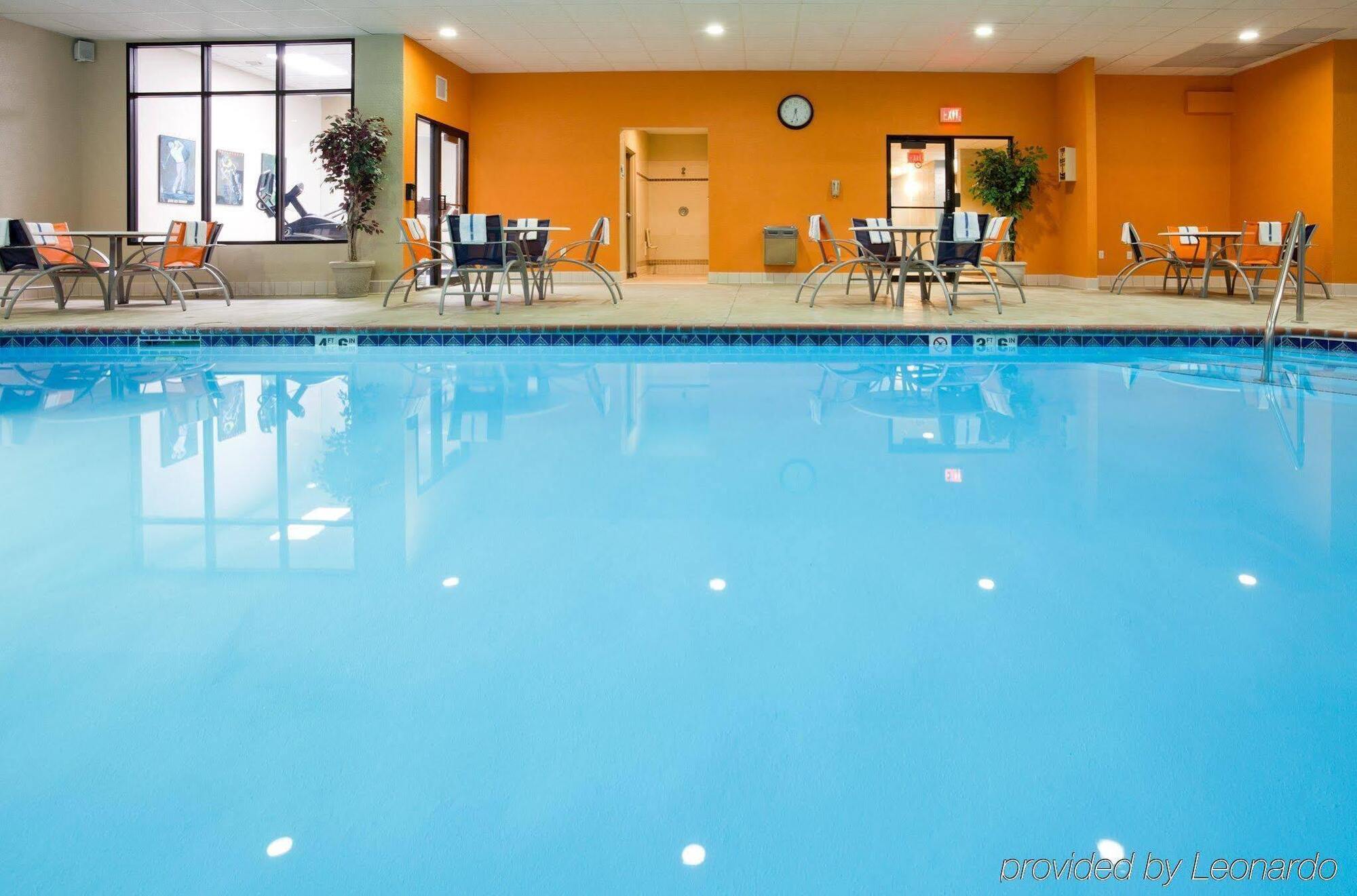 Spark By Hilton La Crosse Onalaska Esterno foto